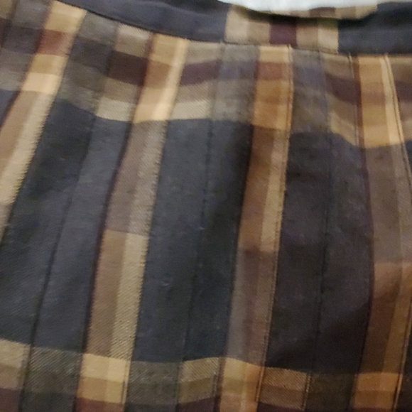 Pleated tartan skirt - Picture 4 of 4